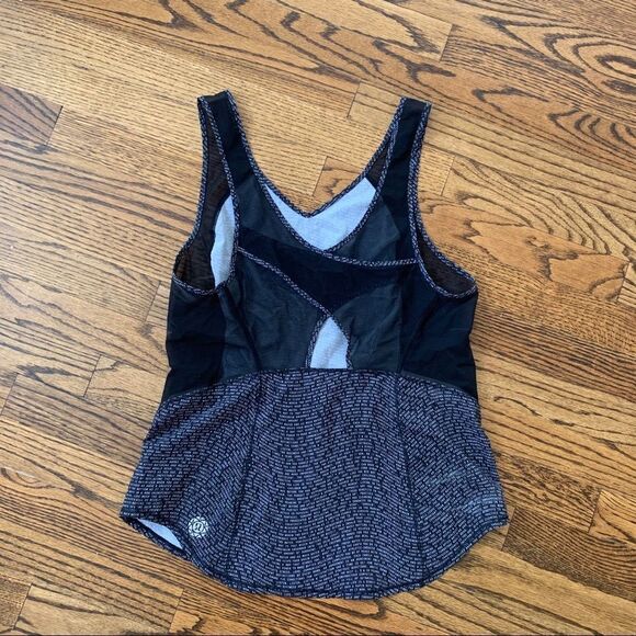 New LULULEMON Seawheeze Run With the Sun Tank 8 - Picture 1 of 7